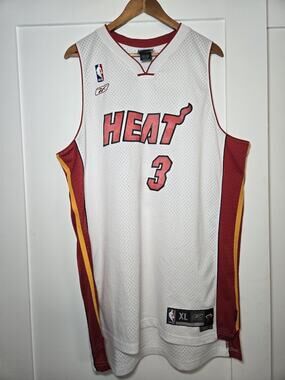 VTG Dwyane Wade Miami Heat Reebok Swingman Jersey White Men's XL Length +2 NBA